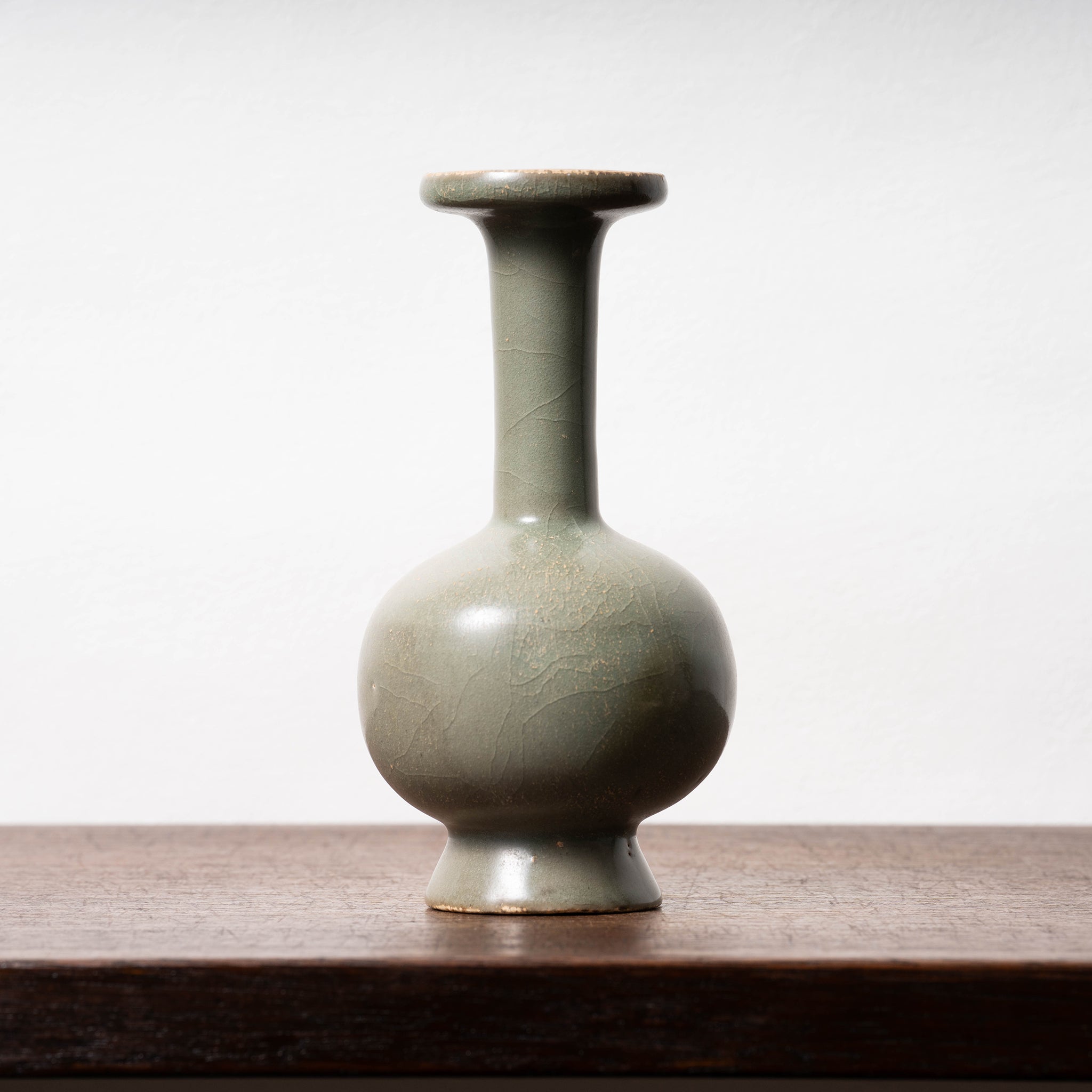 北宋 越州窯青磁盤口長頸瓶 – 燦禾 SANKA