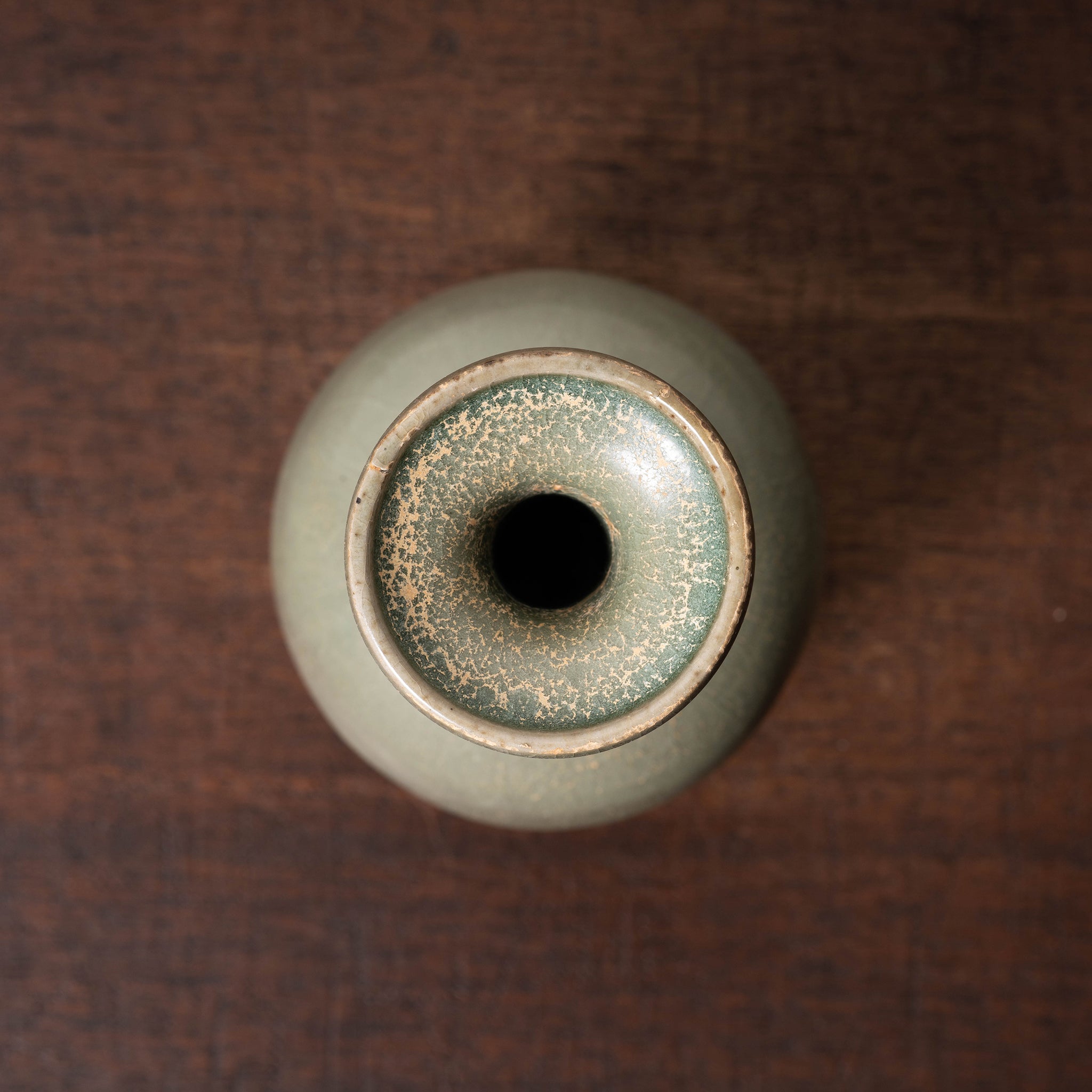 北宋 越州窯青磁盤口長頸瓶 – 燦禾 SANKA