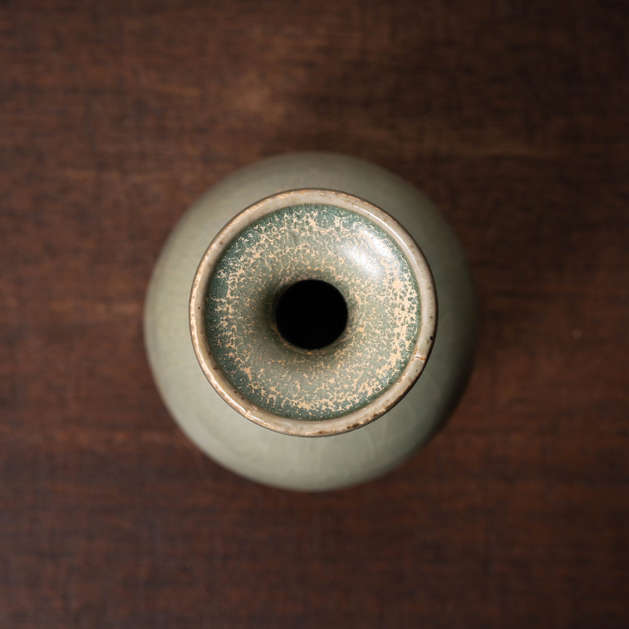 北宋 越州窯青磁盤口長頸瓶 – 燦禾 SANKA