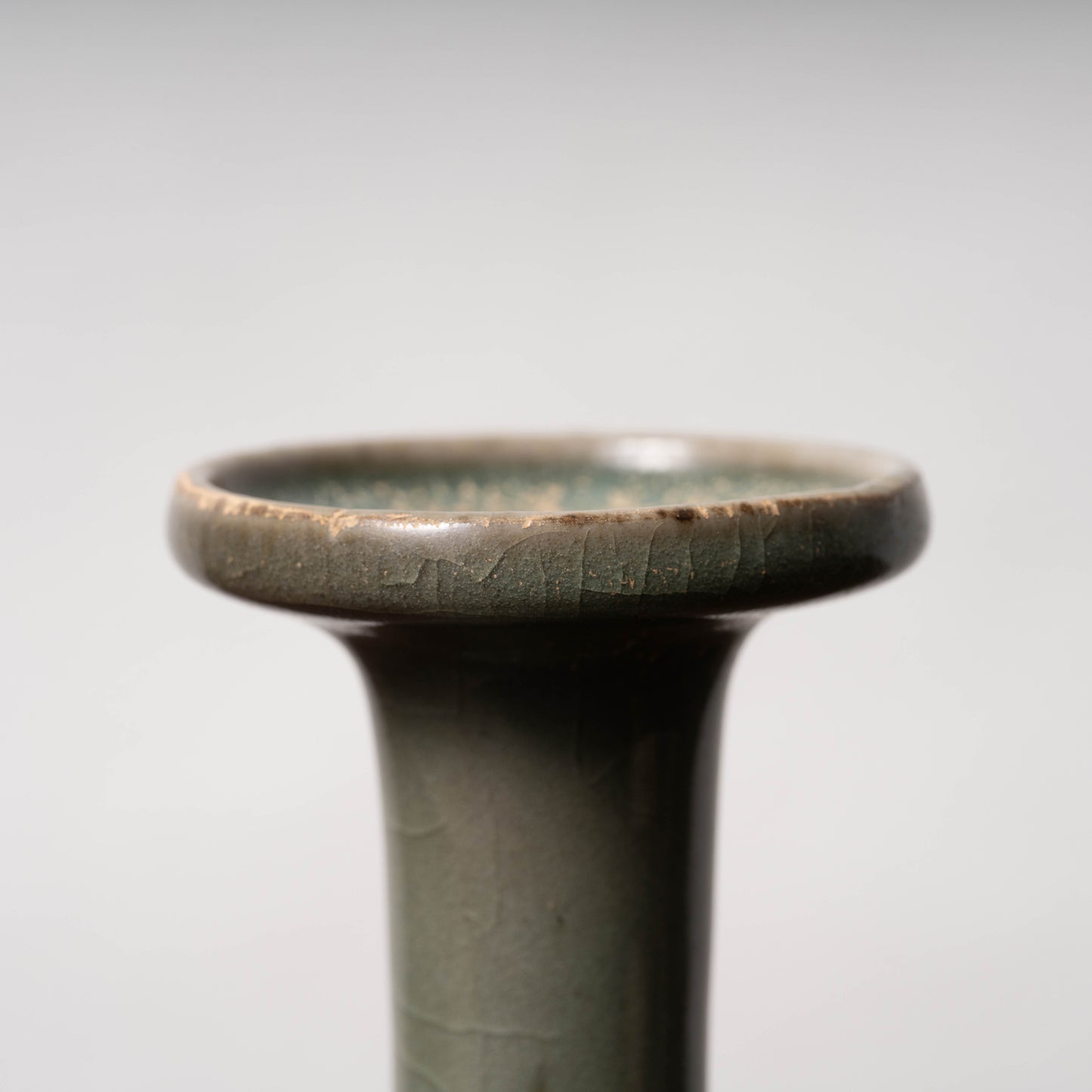 北宋 越州窯青磁盤口長頸瓶