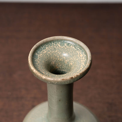 北宋 越州窯青磁盤口長頸瓶