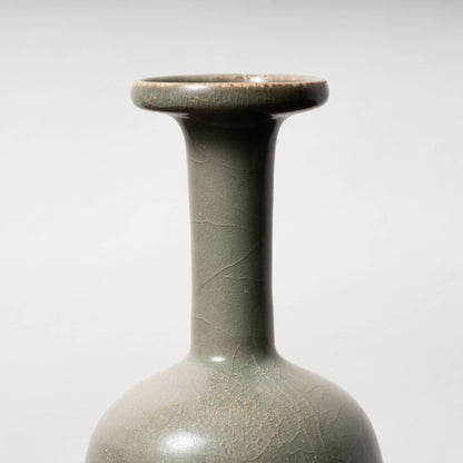 北宋 越州窯青磁盤口長頸瓶