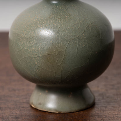 北宋 越州窯青磁盤口長頸瓶