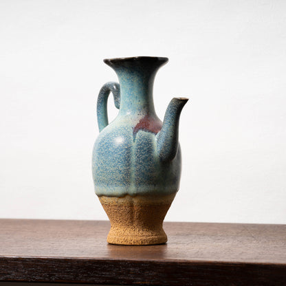 北宋 鈞窯 澱青釉紫斑瓜棱花口水注