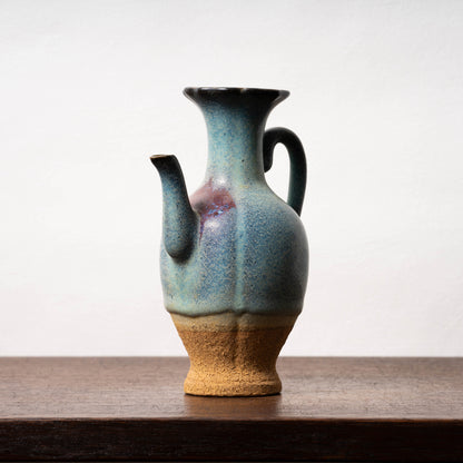 北宋 鈞窯 澱青釉紫斑瓜棱花口水注