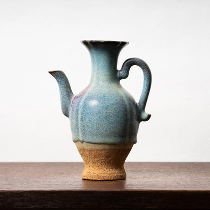 北宋 鈞窯 澱青釉紫斑瓜棱花口水注