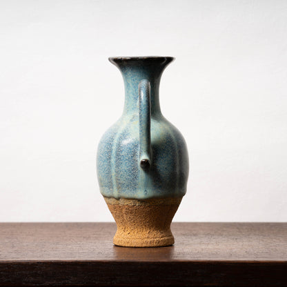 北宋 鈞窯 澱青釉紫斑瓜棱花口水注