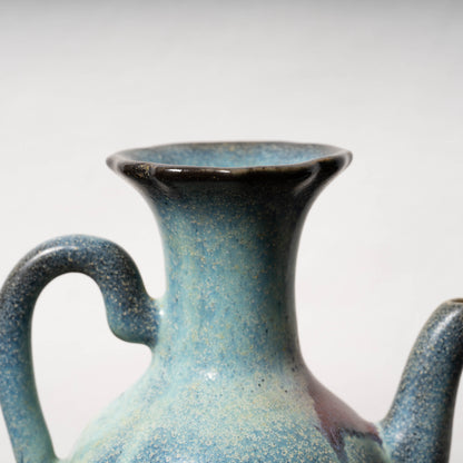 北宋 鈞窯 澱青釉紫斑瓜棱花口水注