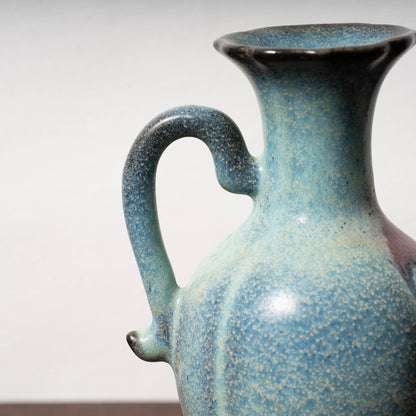 北宋 鈞窯 澱青釉紫斑瓜棱花口水注