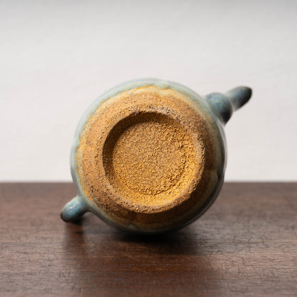 北宋 鈞窯 澱青釉紫斑瓜棱花口水注