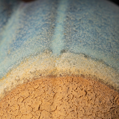 北宋 鈞窯 澱青釉紫斑瓜棱花口水注