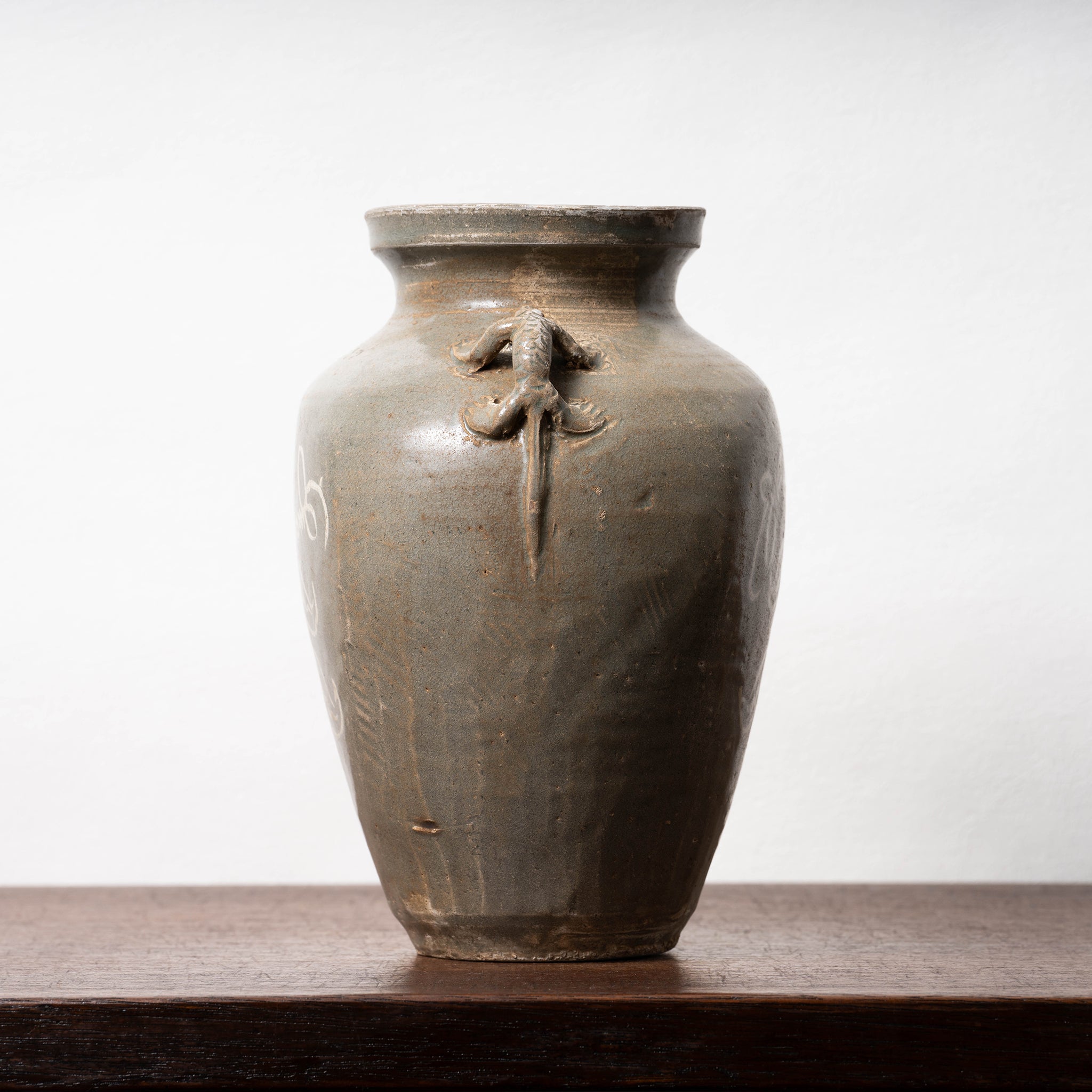 高麗 青磁象嵌草花文獣耳扁壺 – 燦禾 SANKA