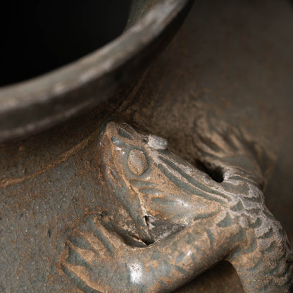 高麗 青磁象嵌草花文獣耳扁壺