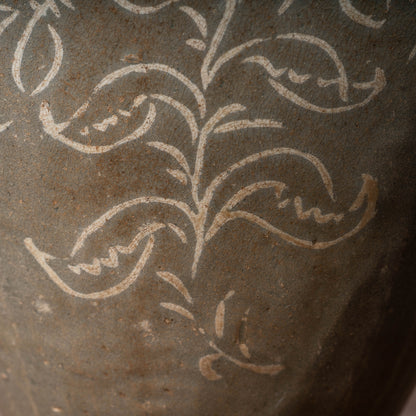 高麗 青磁象嵌草花文獣耳扁壺