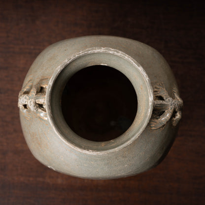 高麗 青磁象嵌草花文獣耳扁壺