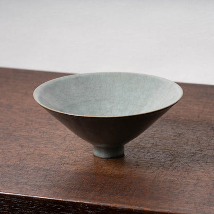 Southern Song Dynasty Guan Ware Celadon Tea Bowl with Conical Hat Shaped