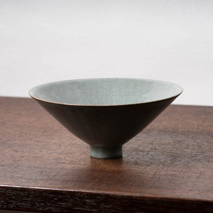 Southern Song Dynasty Guan Ware Celadon Tea Bowl with Conical Hat Shaped