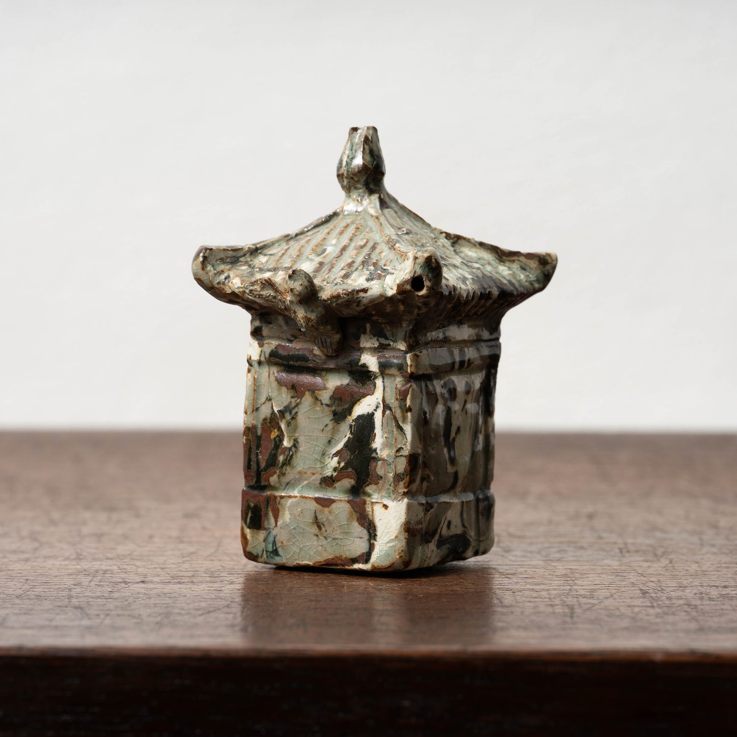 Goryeo Marbled Celadon House-Shaped Water Dropper