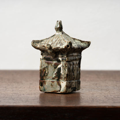 Goryeo Marbled Celadon House-Shaped Water Dropper