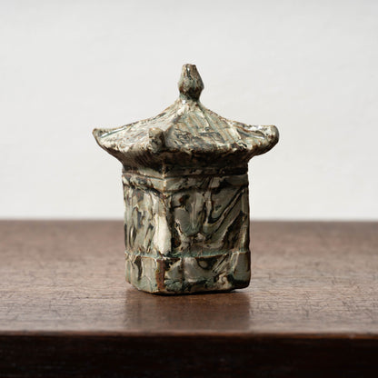 Goryeo Marbled Celadon House-Shaped Water Dropper