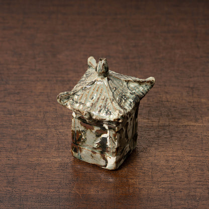 Goryeo Marbled Celadon House-Shaped Water Dropper