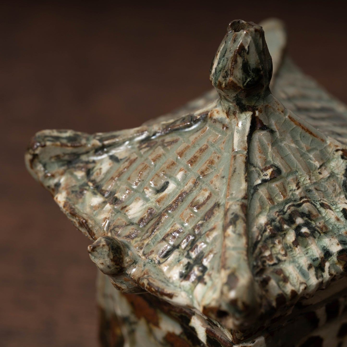 Goryeo Marbled Celadon House-Shaped Water Dropper
