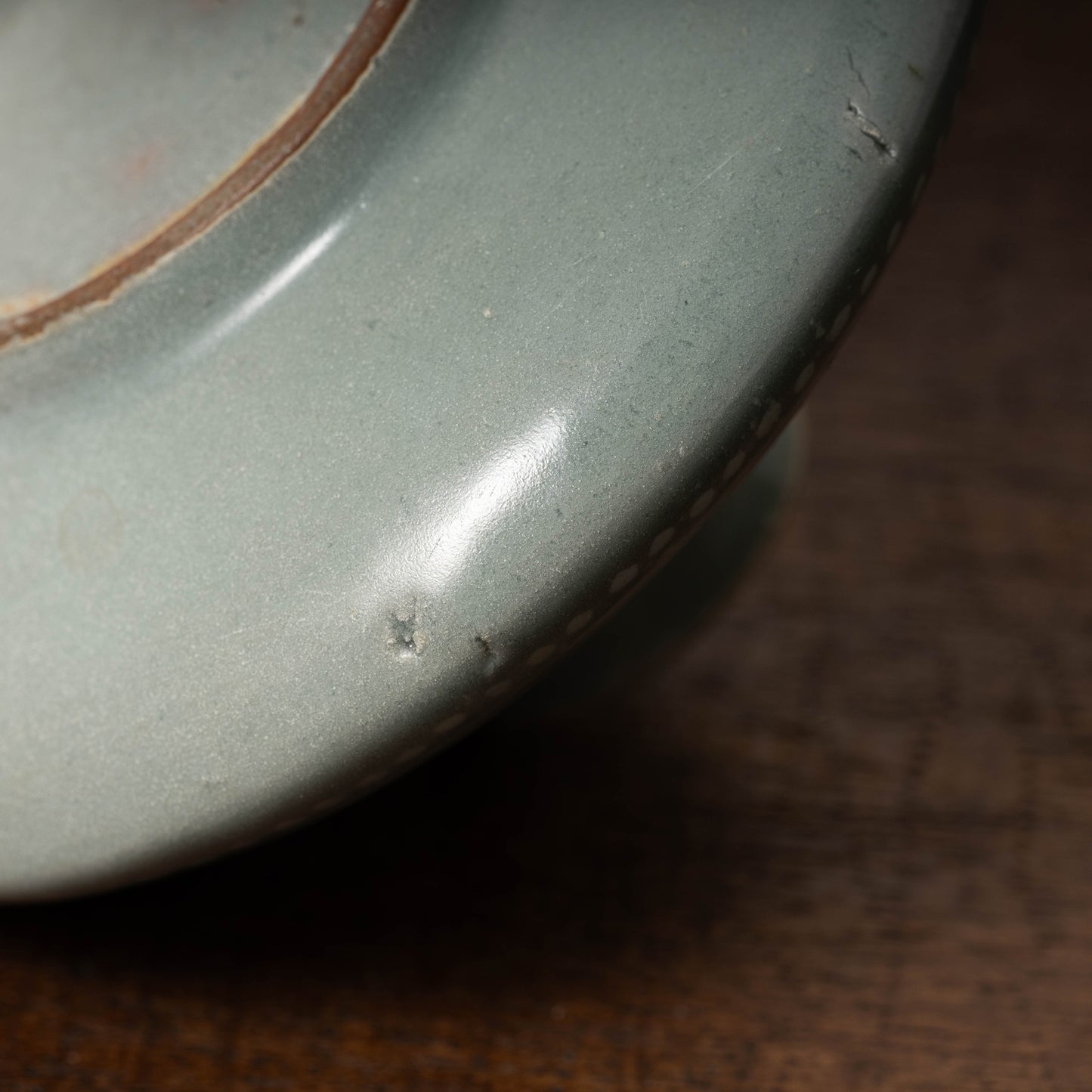 Goryeo Celadon Oil Pot with Inlaid Chrysanthemum Design
