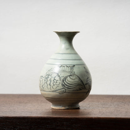 高麗末 粉青沙器鉄絵魚文瓶