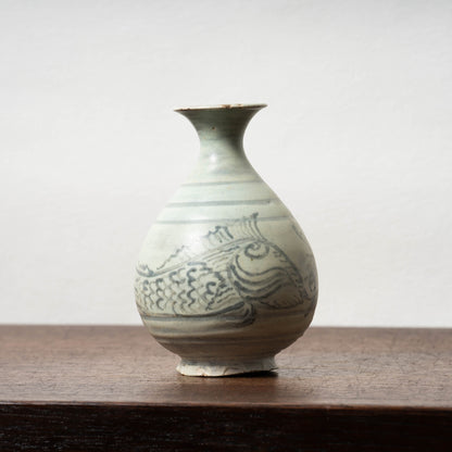 高麗末 粉青沙器鉄絵魚文瓶