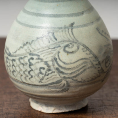 高麗末 粉青沙器鉄絵魚文瓶