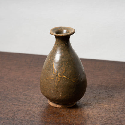 高麗 青磁陽刻草花文瓶