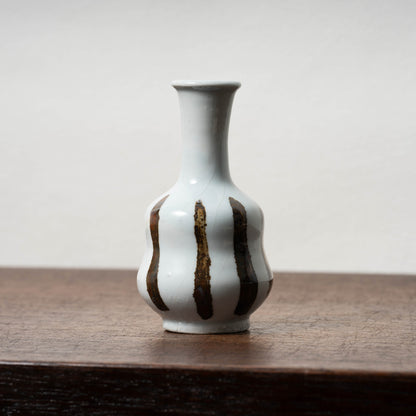 Joseon Dynasty Bunwon Ware Bottle with Striped Design in Underglazed Iron Brown
