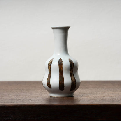 Joseon Dynasty Bunwon Ware Bottle with Striped Design in Underglazed Iron Brown