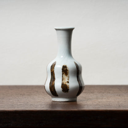 Joseon Dynasty Bunwon Ware Bottle with Striped Design in Underglazed Iron Brown