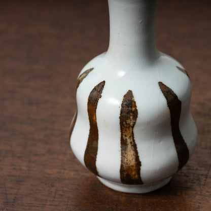 Joseon Dynasty Bunwon Ware Bottle with Striped Design in Underglazed Iron Brown