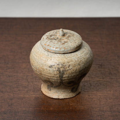 Joseon Dynasty Buncheong Ware Gyeryongsan-type Lid and Jar with flower Design