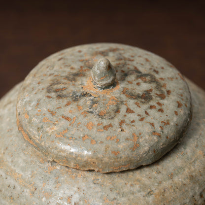 Joseon Dynasty Buncheong Ware Gyeryongsan-type Lid and Jar with flower Design