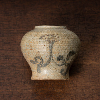 Joseon Dynasty Buncheong Ware Gyeryongsan-type Lid and Jar with flower Design