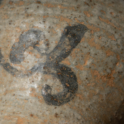Joseon Dynasty Buncheong Ware Gyeryongsan-type Lid and Jar with flower Design
