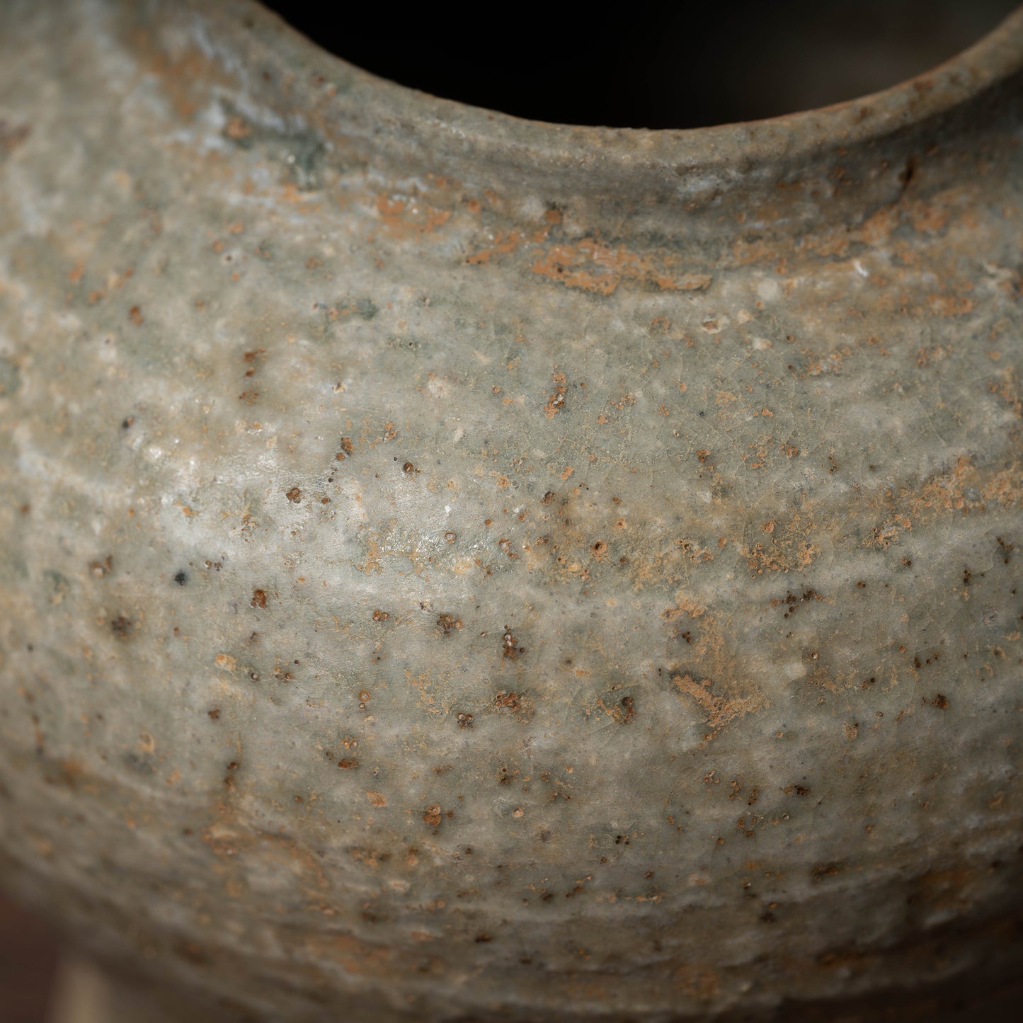 Joseon Dynasty Buncheong Ware Gyeryongsan-type Lid and Jar with flower Design