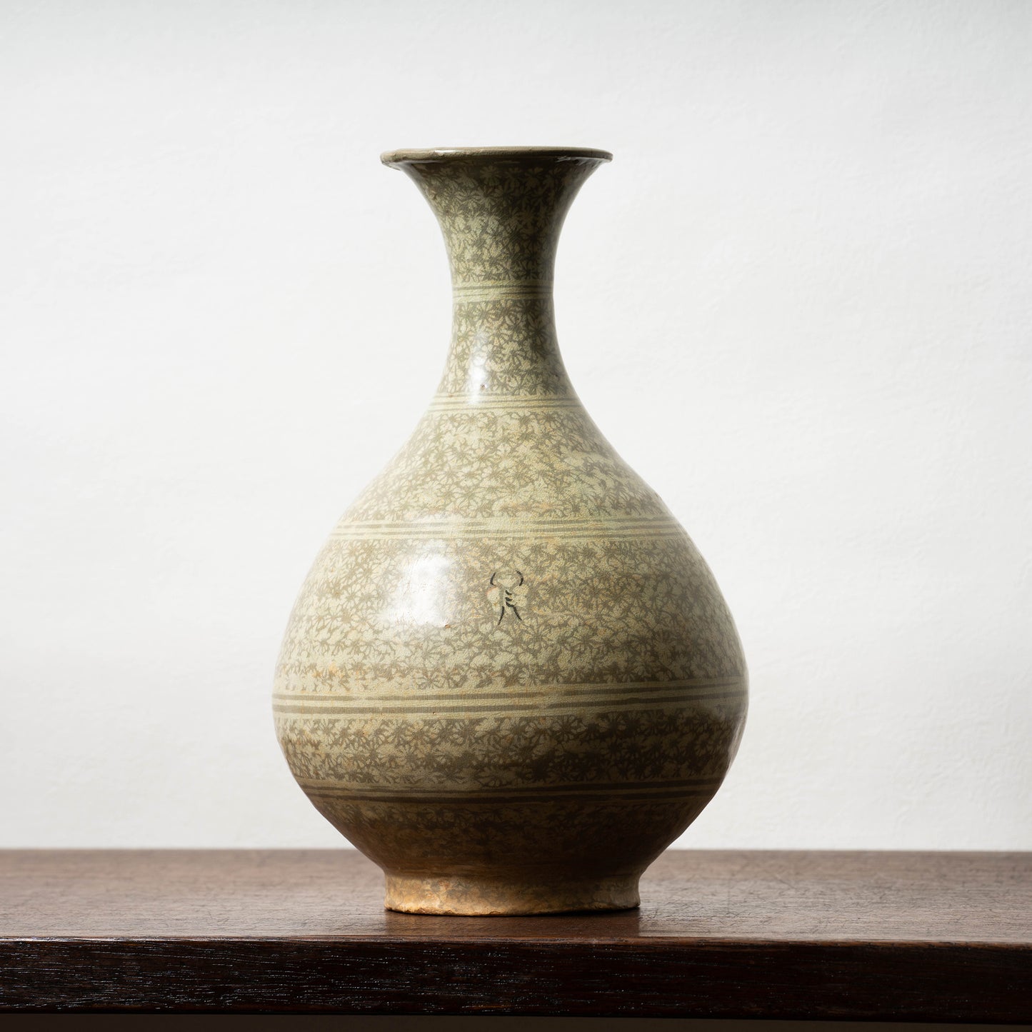 Goryeo Dynasty Buncheong ware Mishima-type Yuhuchun Bottle with Inlaid Bee Design