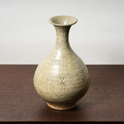Goryeo Dynasty Buncheong ware Mishima-type Yuhuchun Bottle with Inlaid Bee Design