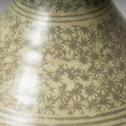 Goryeo Dynasty Buncheong ware Mishima-type Yuhuchun Bottle with Inlaid Bee Design