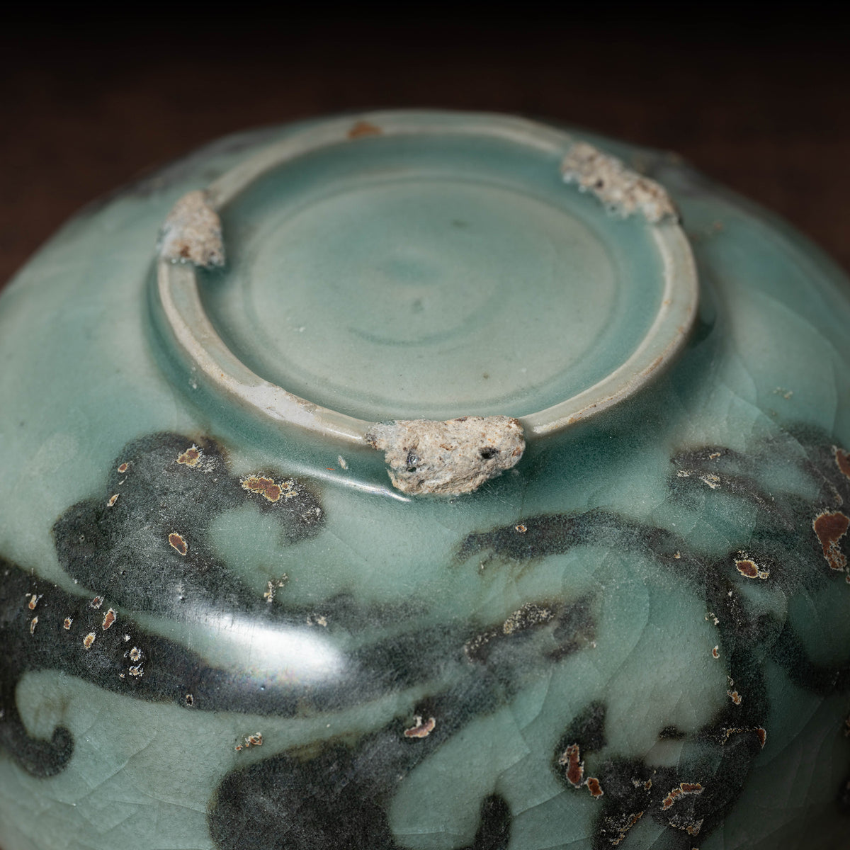 Goryeo Celadon small Tea bowl with Slip-trailed Flower design