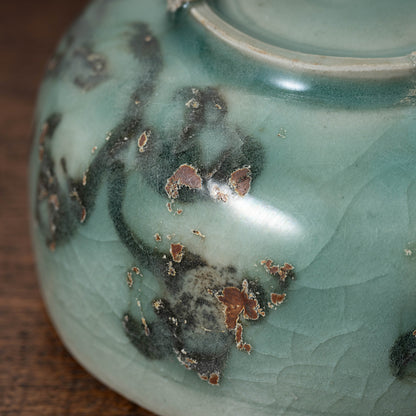 Goryeo Celadon small Tea bowl with Slip-trailed Flower design