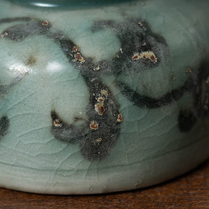Goryeo Celadon small Tea bowl with Slip-trailed Flower design