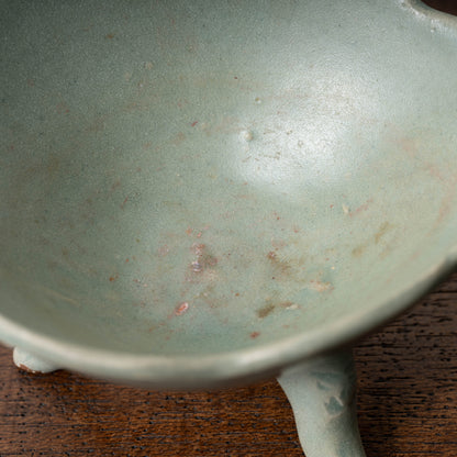 Goryeo Celadon Basin with Inlaid Chrysanthemum Design and Animal-Shaped Legs