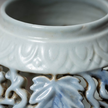 Joseon Blue-and-White Porcelain Brush Stand with Grapevine Design in Openwork
