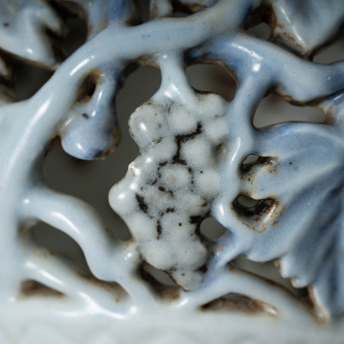 Joseon Blue-and-White Porcelain Brush Stand with Grapevine Design in Openwork