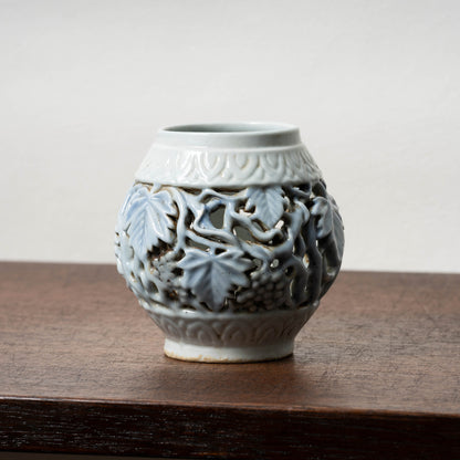 Joseon Blue-and-White Porcelain Brush Stand with Grapevine Design in Openwork